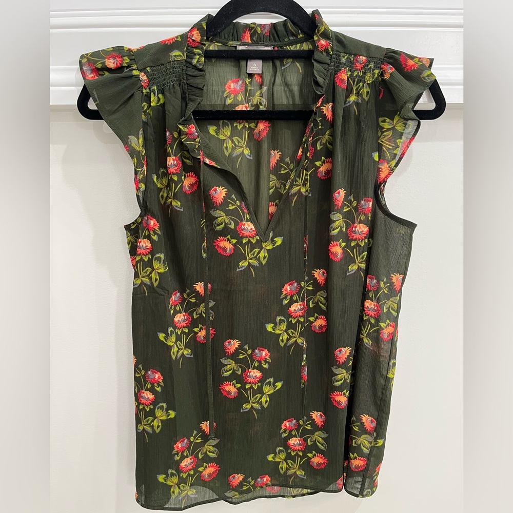 Floral Print Sleeveless Blouse